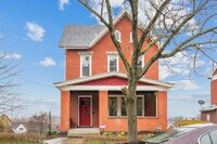 Building Photo - 204 Jucunda St