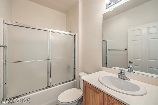 Building Photo - 3520 Kittiwake Rd