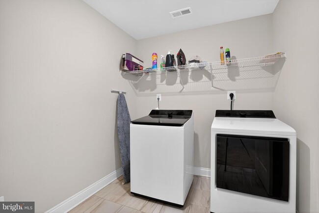 Building Photo - 7986 Benjamin Stoddert Ct