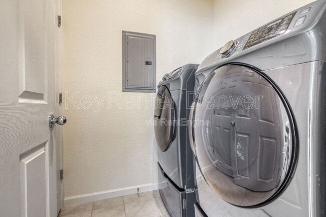 Building Photo - 23723 E Ida Pl