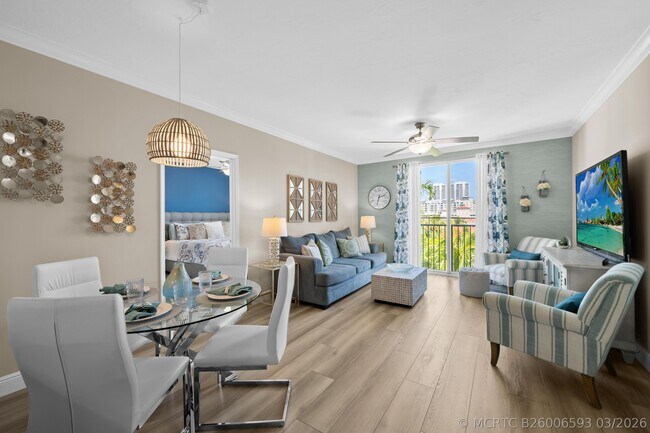 Building Photo - 720 S Sapodilla Ave