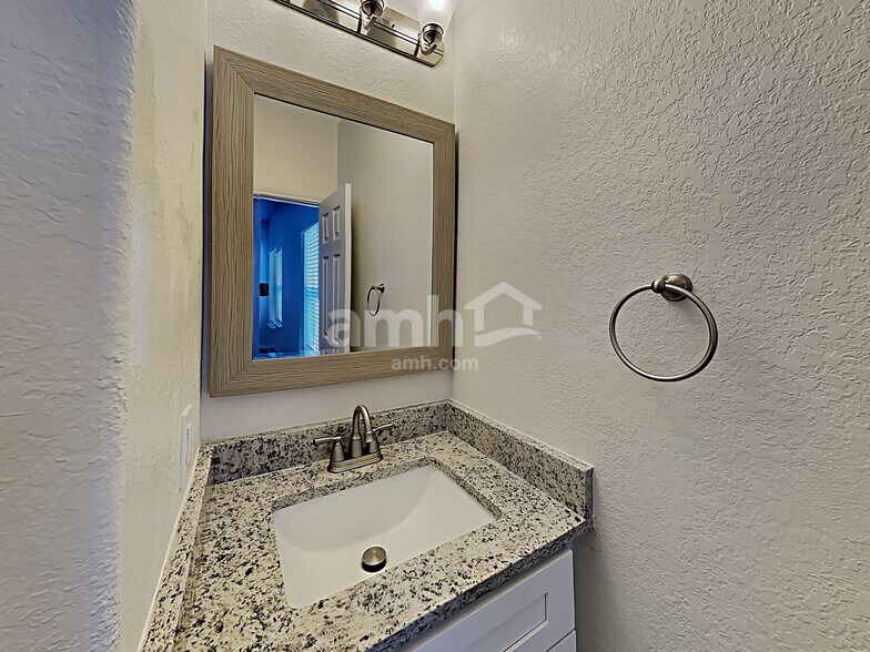 Building Photo - 4511 Caracol Point