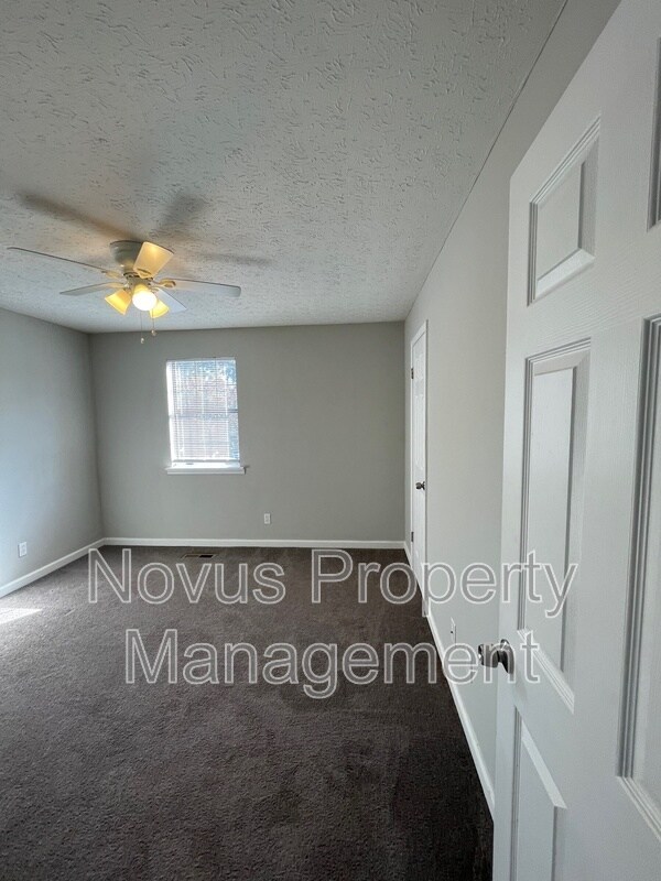 Building Photo - 763 South St