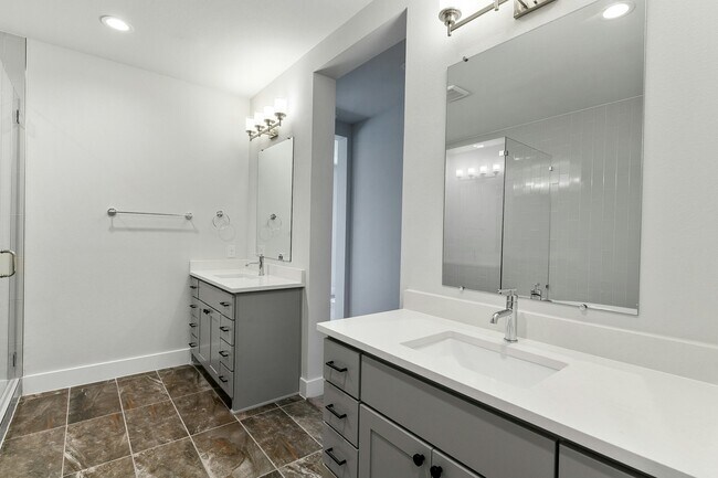 Building Photo - 4611 Unity Cir