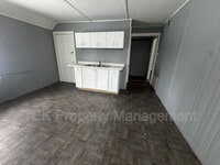 Building Photo - 60 Romeyn St