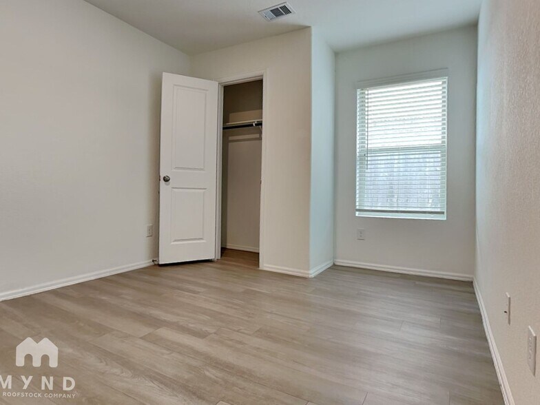 Building Photo - 26815 Wilderye Cv Ln