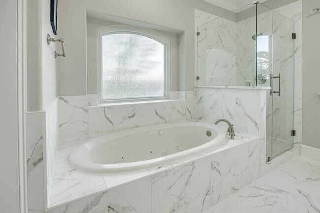 Building Photo - 4701 Inker St