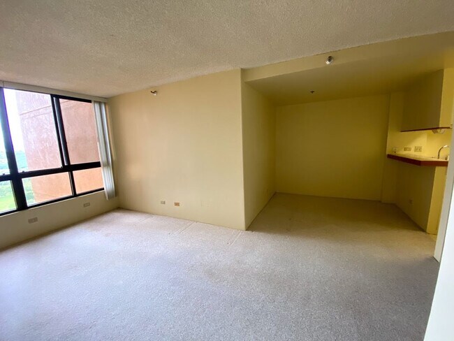 Building Photo - 504YAS