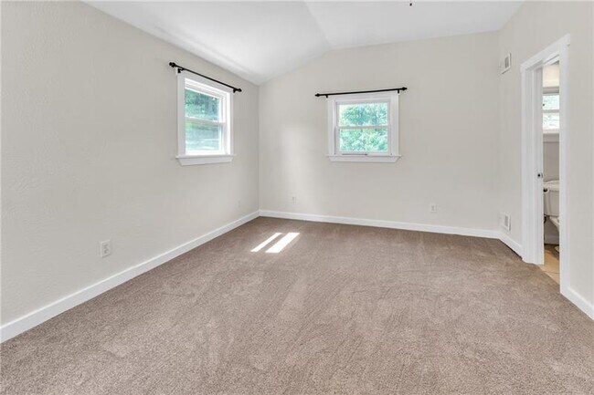 Building Photo - 116 Purvis Ln