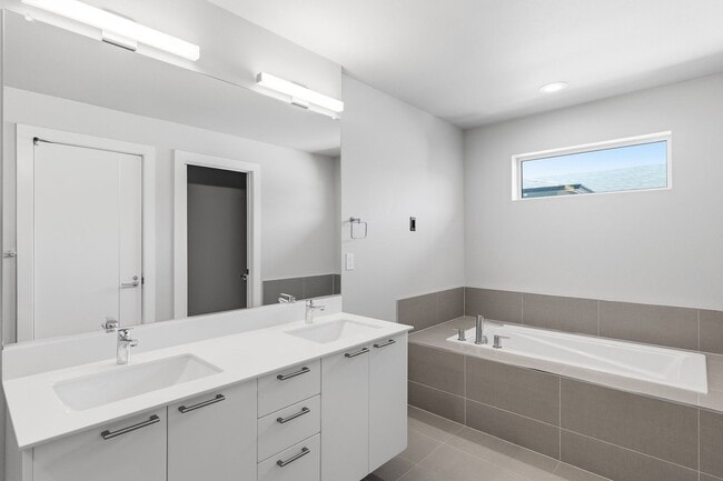 Building Photo - Modern Happy Valley Home with Designer Finishes & Spacious Open Layout