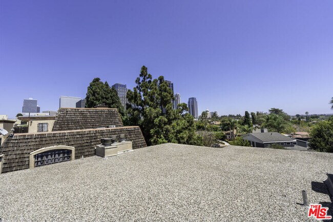 Building Photo - 1820 Benecia Ave