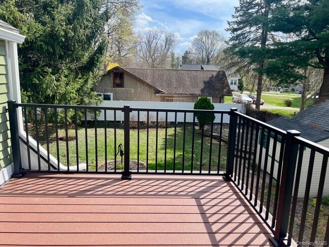 Building Photo - 8 Alden Pl