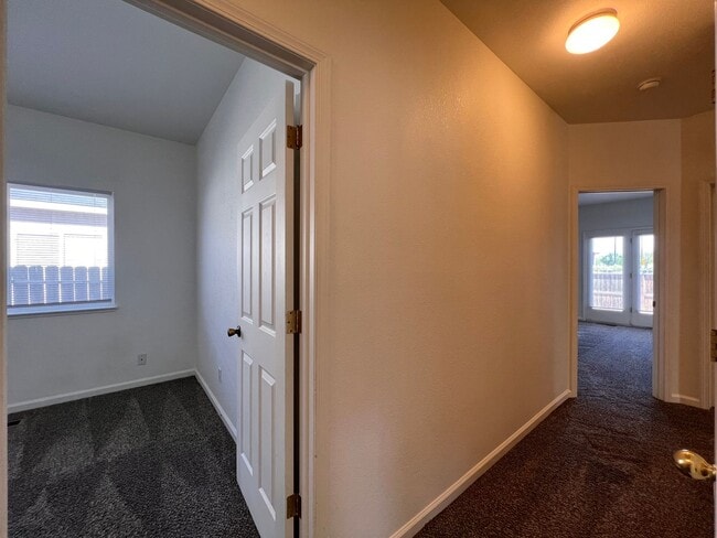 Building Photo - Mallard Estates 4 Bedroom, 2 Bath Home- Fallon, NV