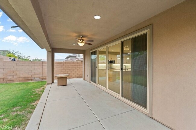 Building Photo - 35963 Bertain Dr