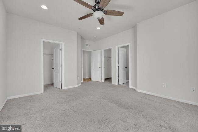 Building Photo - 1106 Overlook Wy