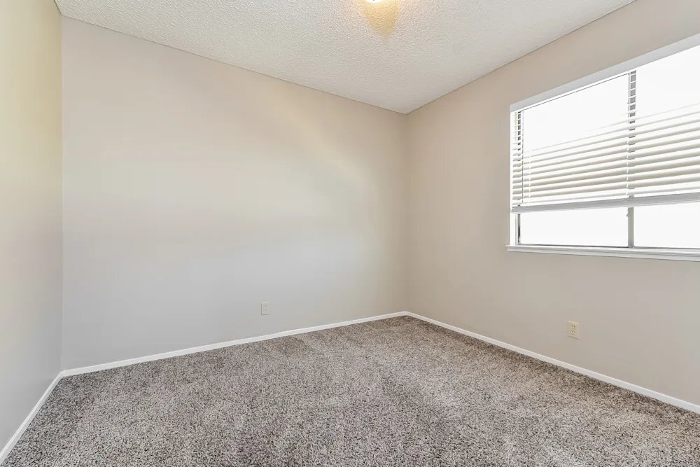 Building Photo - 3320 Beach Port Dr