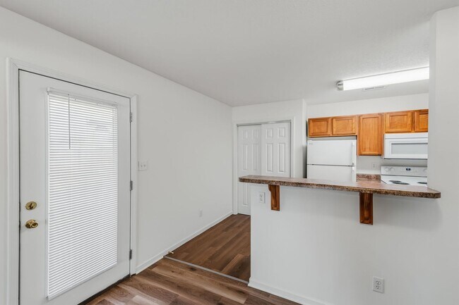 Building Photo - 5000-5002 Carrie Ridge Dr.