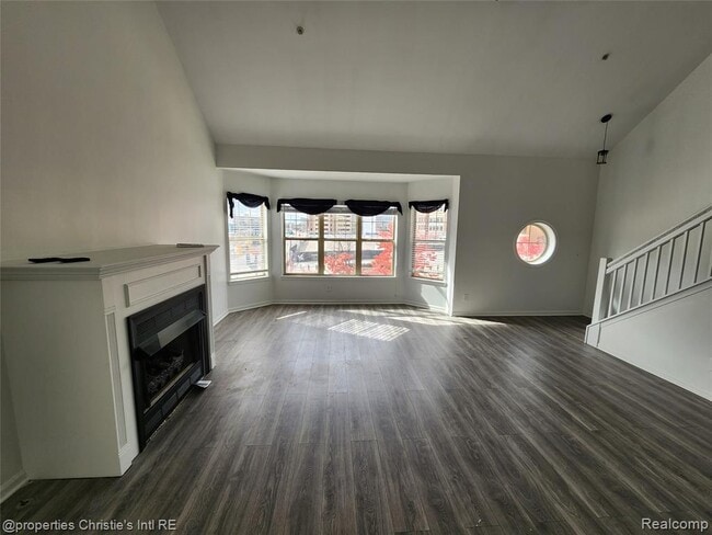 Building Photo - 2442 Woodward Ave