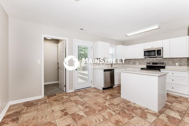 Building Photo - 4 Bedroom Pet-Friendly Home in RALEIGH, NC with Main Street Renewal