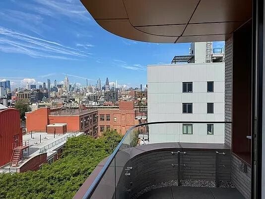 Primary Photo - 208 Delancey St