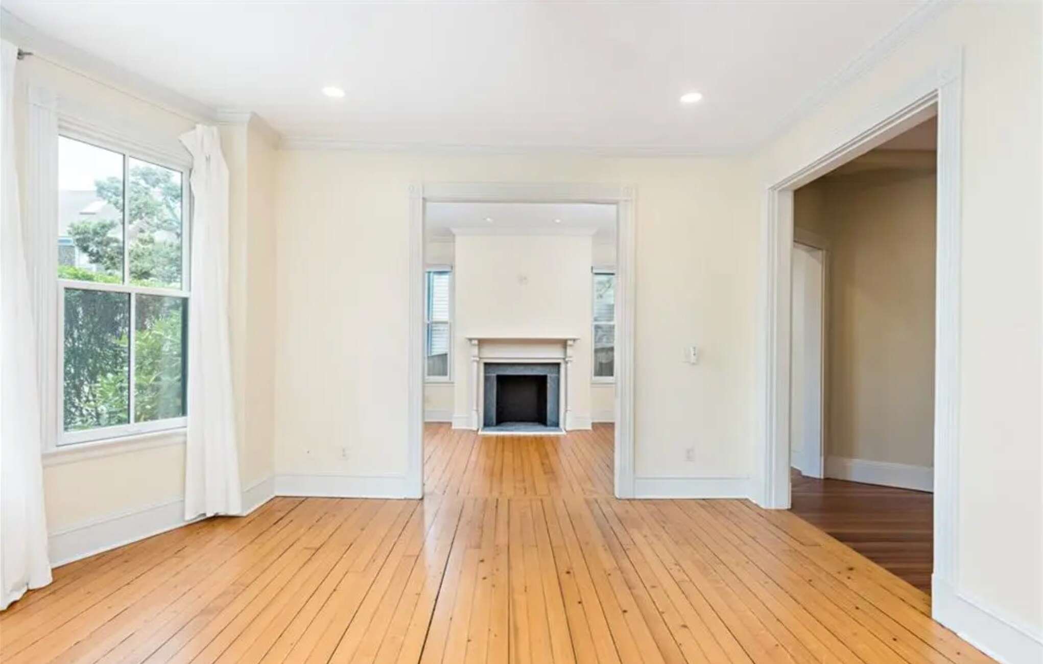 Building Photo - 17 Lincoln St