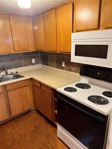 Building Photo - 1705 Chris Craft Dr