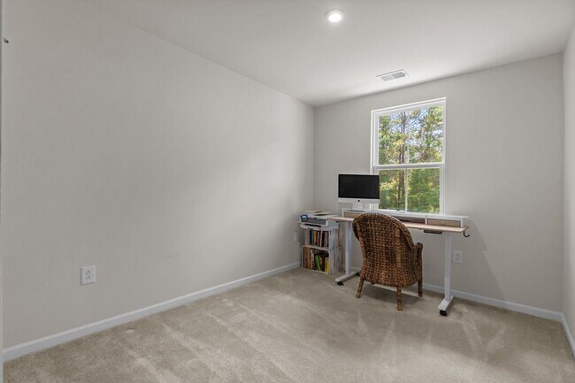 Building Photo - 142 Villa Grande St
