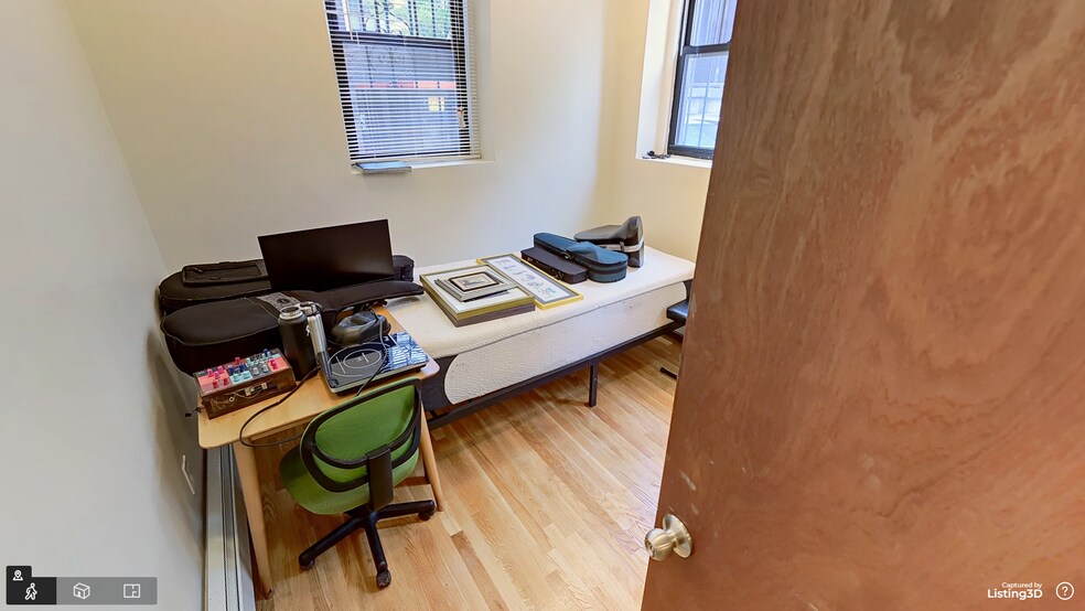 Building Photo - 110 Saint Stephen St