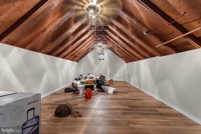 Building Photo - 7020 Venus Ct