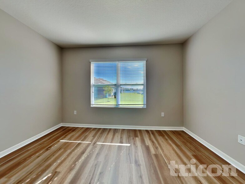 Building Photo - 991 Summer Glen Dr