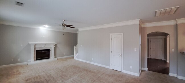 Building Photo - 259 Crown Heights Way