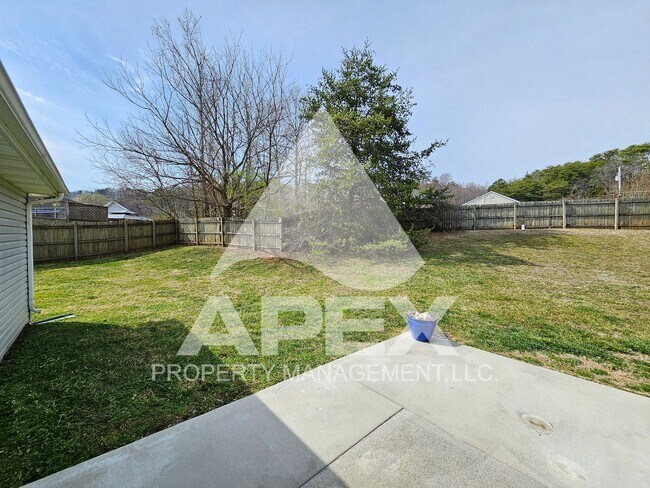 Building Photo - 8705 Trapper Ln