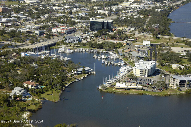 Building Photo - 2307 King Richard Rd