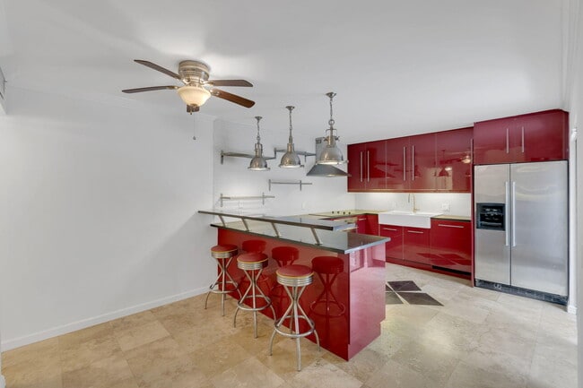 Building Photo - 1840 San Juan Dr