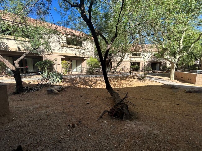 Building Photo - 1287 N Alma School Rd