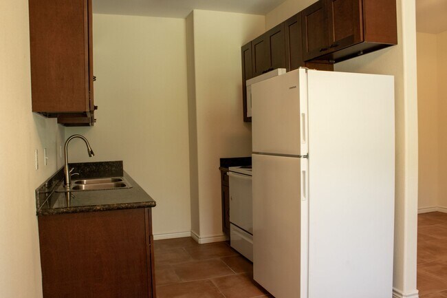 Building Photo - Brand New 1 Bedroom / 1 Bathroom Apartments in Lindale!