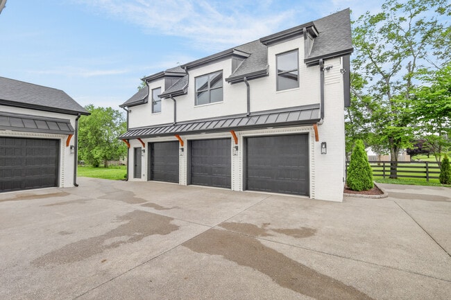 Building Photo - 360 Rucker Rd