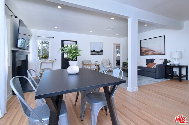 Building Photo - 6167 Costello Ave