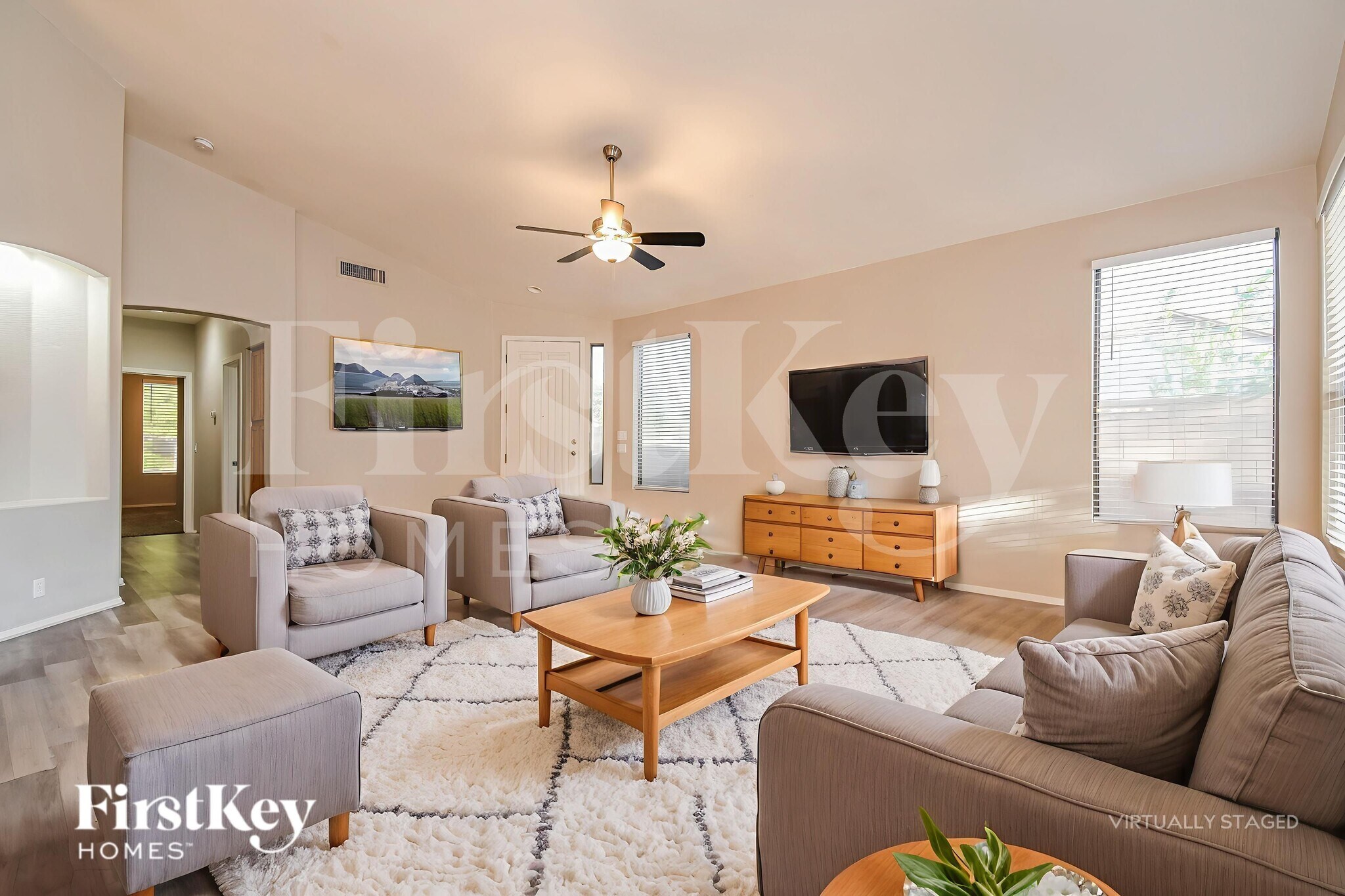 Building Photo - 2701 E Hulet Dr