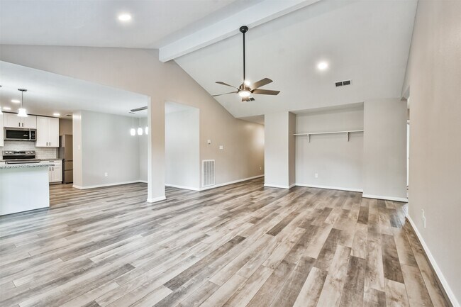 Building Photo - 6103 Fallengate Dr