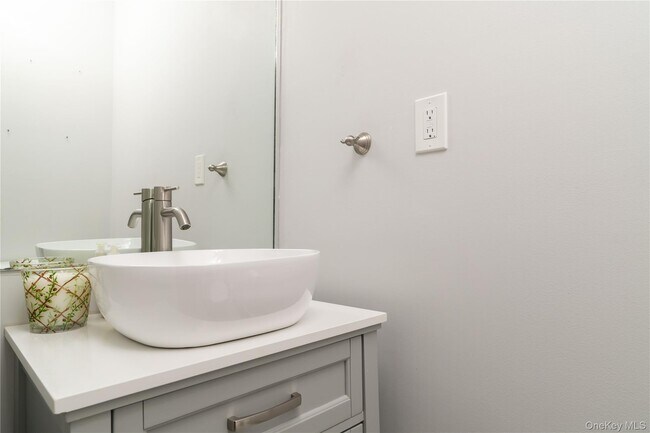 Building Photo - 50 N Broadway