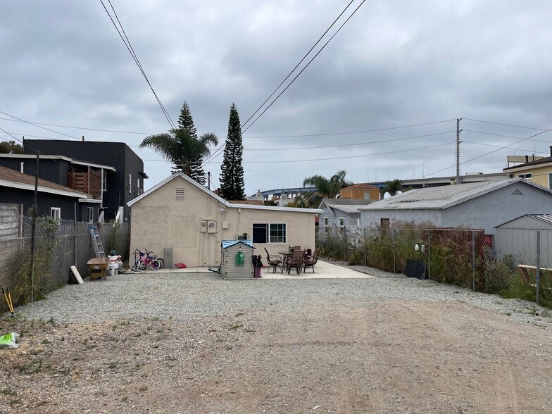 Parking In the back - 2072 Newton Ave