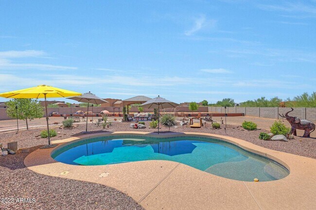 Building Photo - 28920 N Redbloom Ct