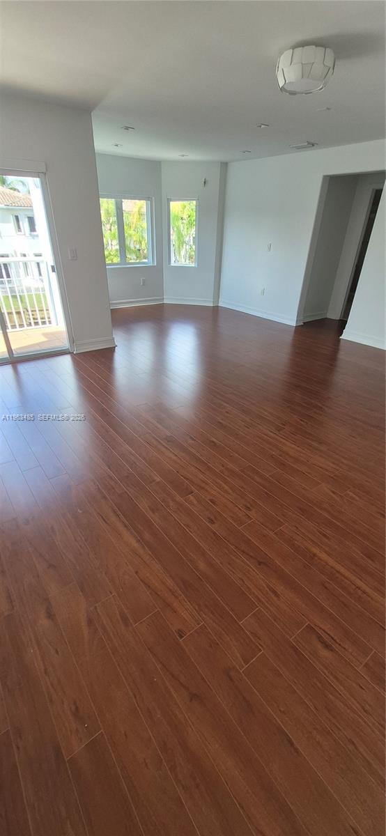 Building Photo - 3172 NE 211th St