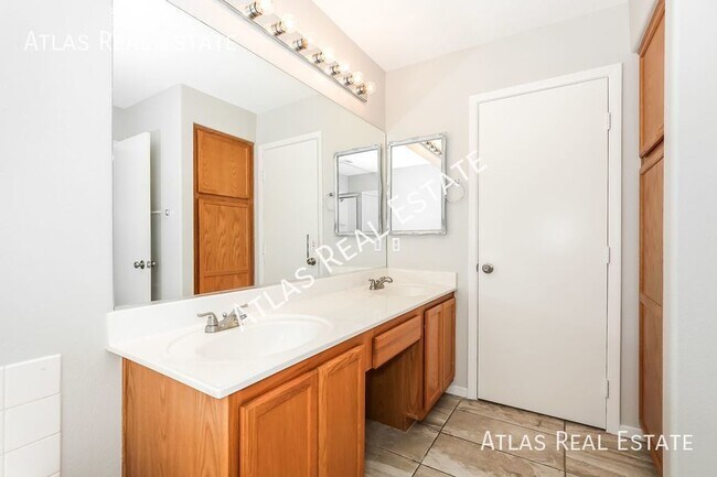 Building Photo - Beautifully Renovated Two-Story 3/2.5 Home...