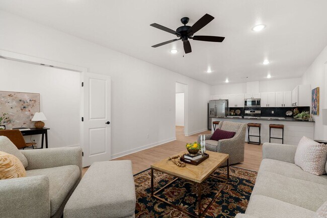 Building Photo - 8912 Cantera Dr