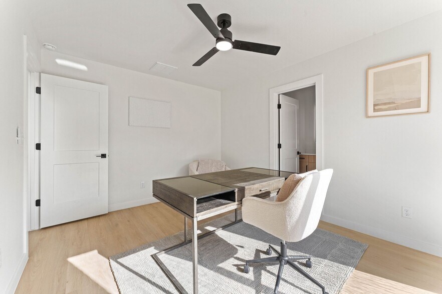 Building Photo - 1982 S Razorback Rd