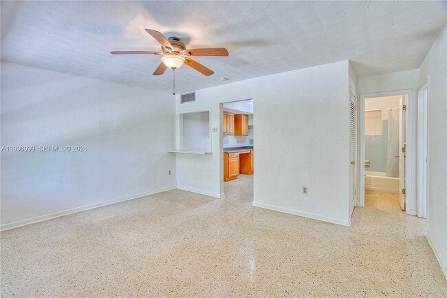 Building Photo - 120 Coquina St