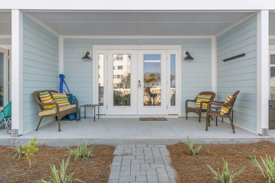 Building Photo - 2396 Scenic Gulf Dr