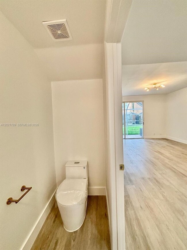Building Photo - 1498 Barcelona Way